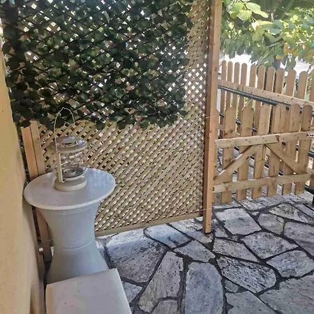 Apartment Voulgaropoulos Neoi Poroi