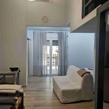 Voulgaropoulos Apartment Neoi Poroi